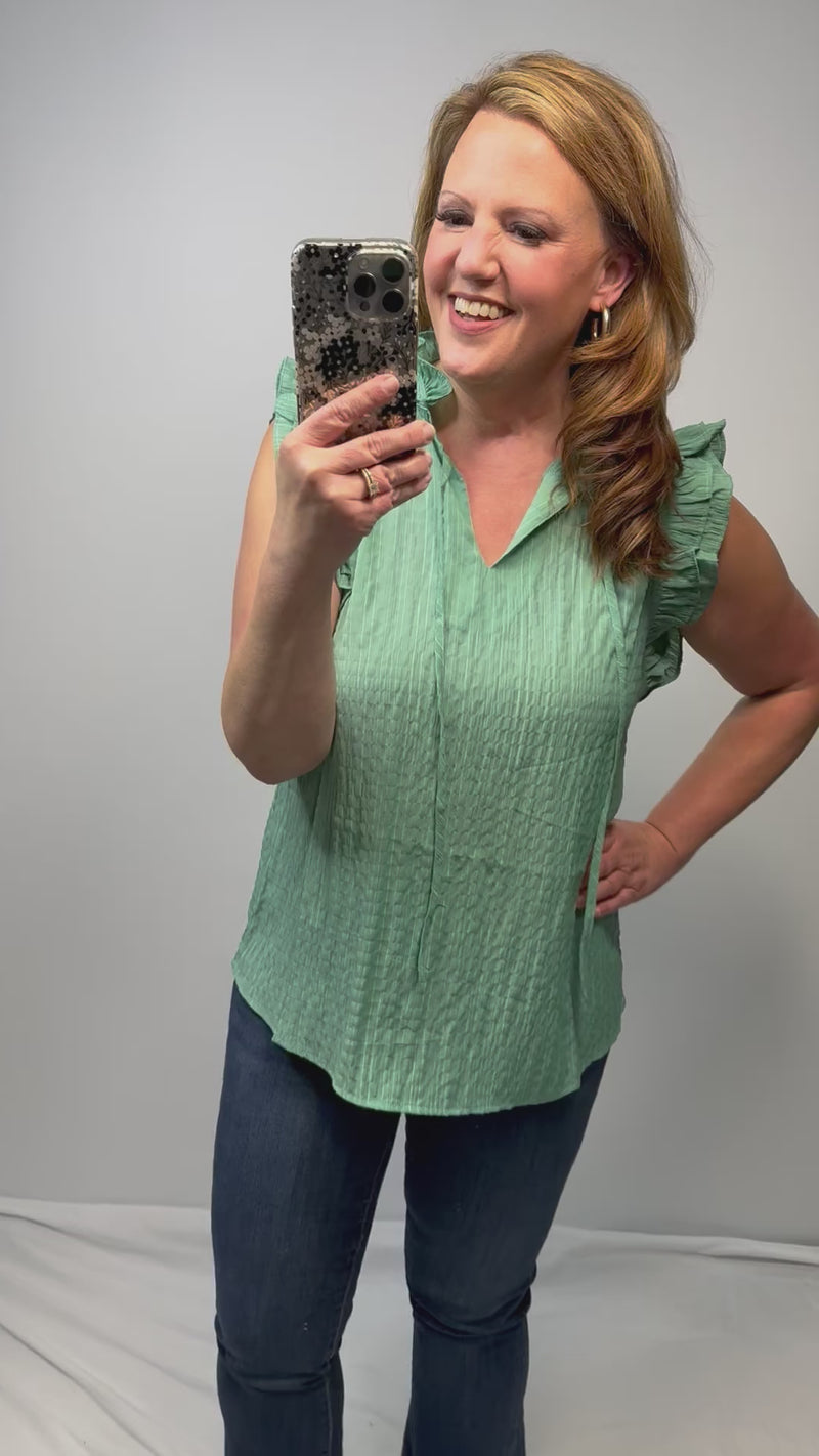 Alane Lightweight Seersucker Top in Seafoam Green