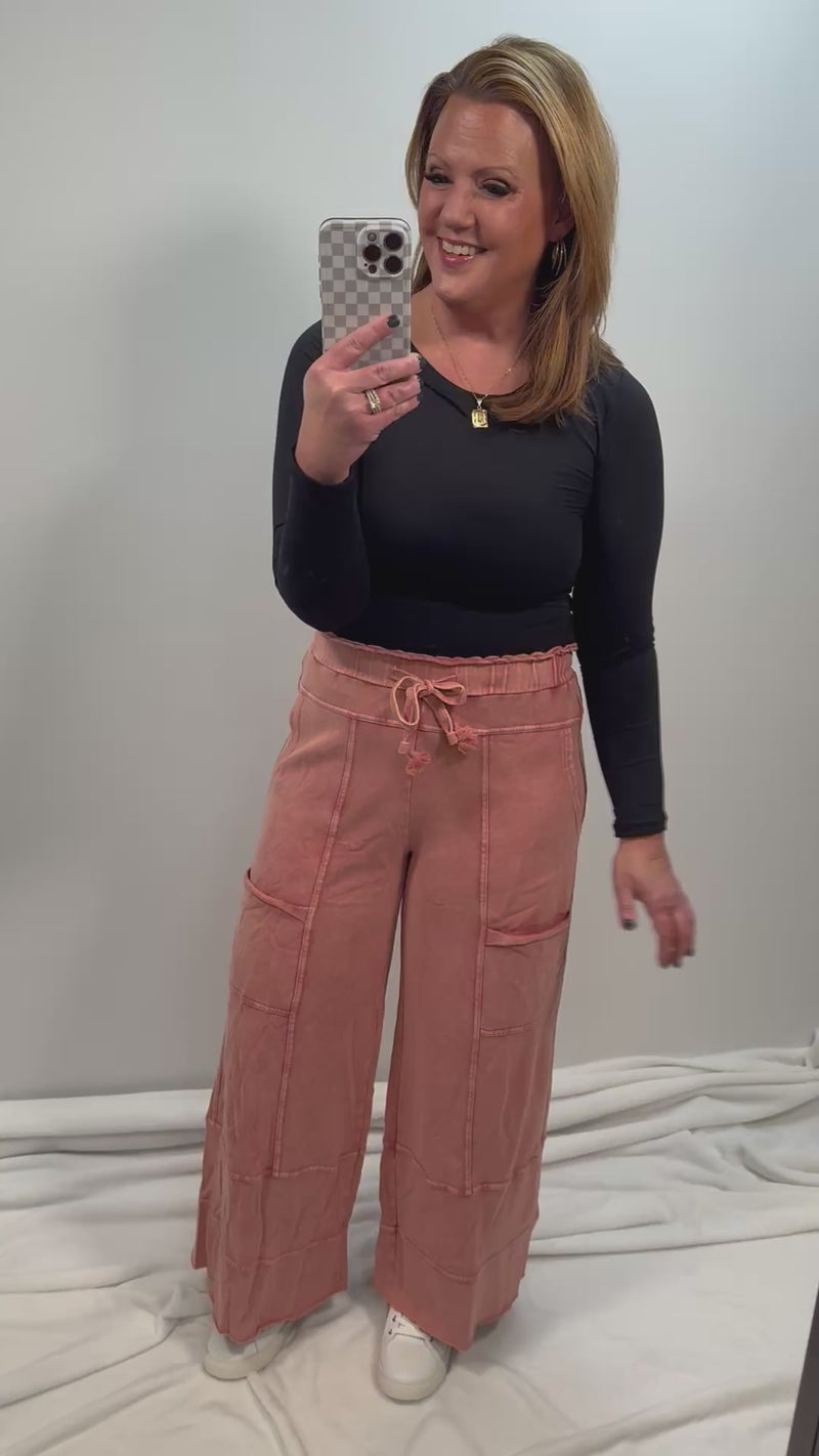 Sutton Pants in Mauve